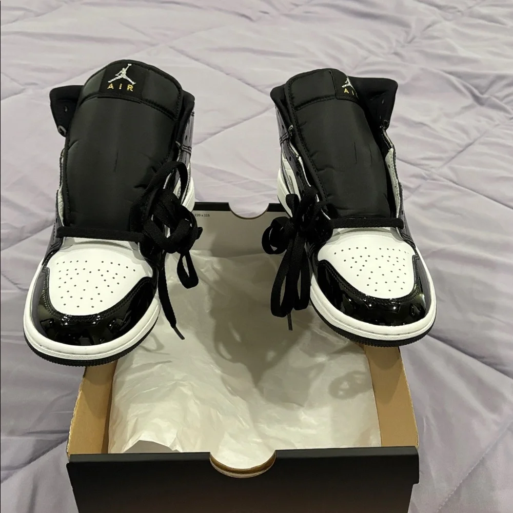 Jordan Air Sneakers in Black and White